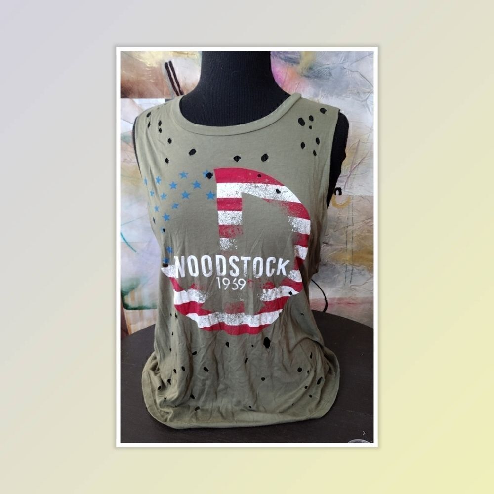💕NWT Rock N Rose Couture Green Tank Muscle Tee WOODSTOCK 1969 Medium Boho Peace